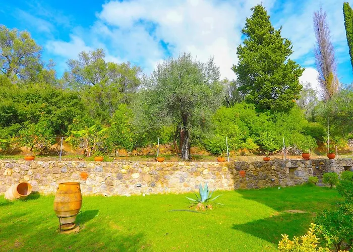 Villa Eleonas Féakesz
